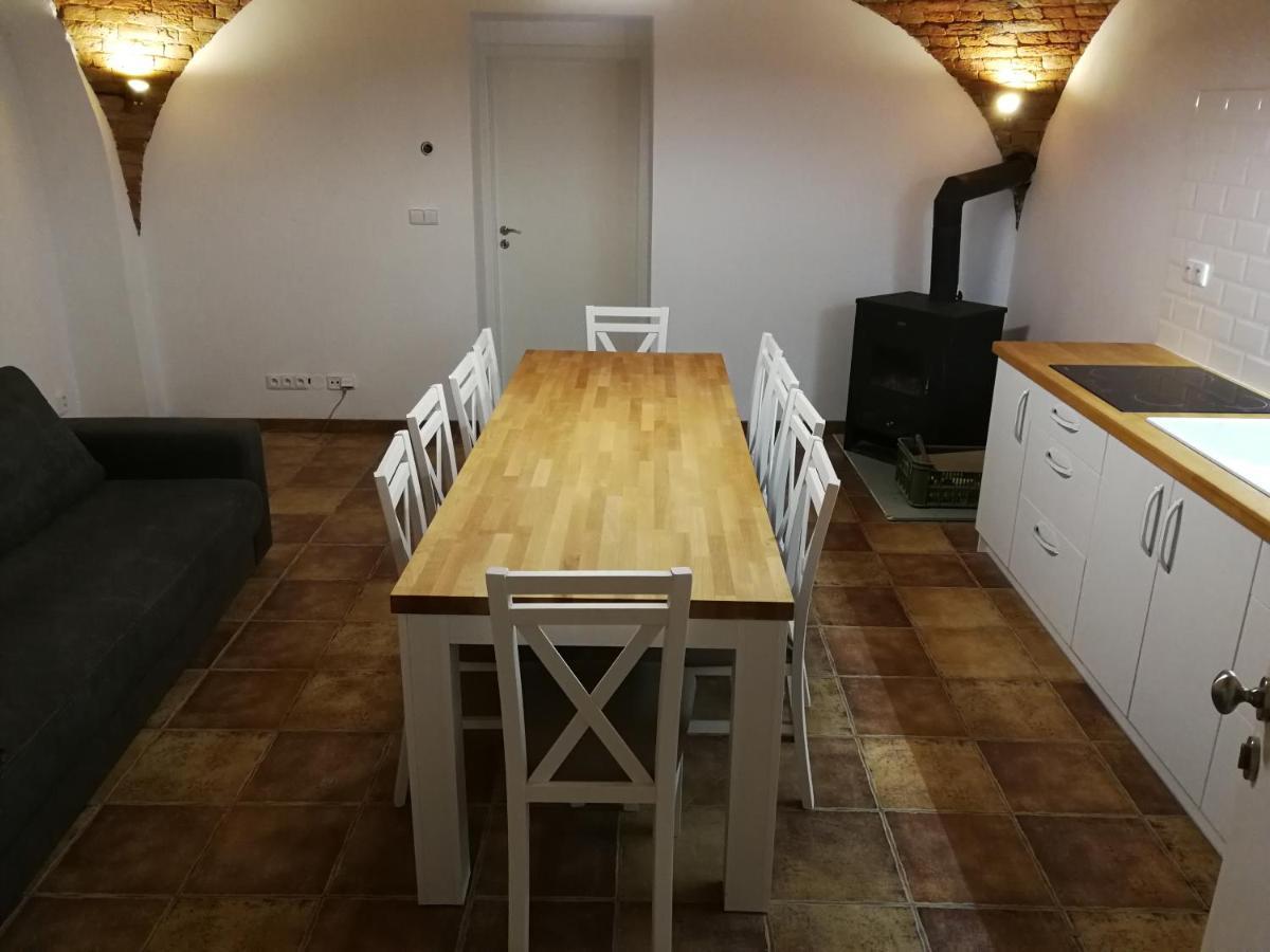 Apartmany Habanska, Cely Dum Pouzdrany ภายนอก รูปภาพ