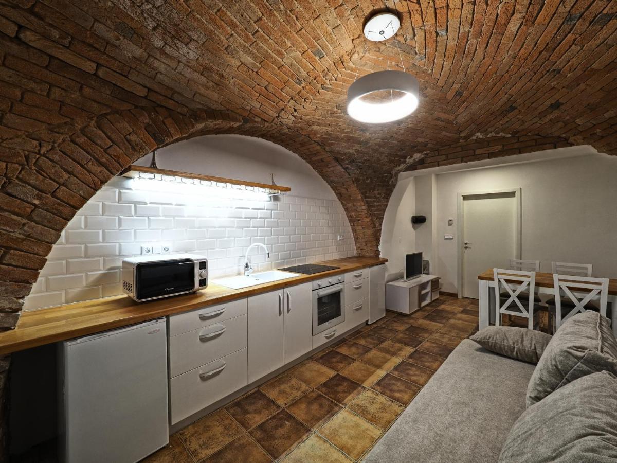 Apartmany Habanska, Cely Dum Pouzdrany ภายนอก รูปภาพ