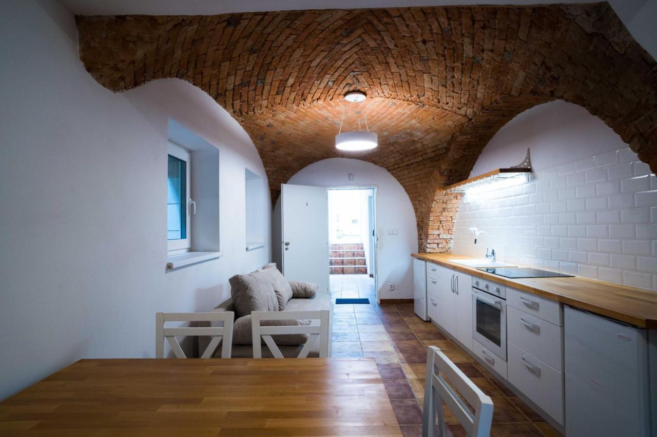 Apartmany Habanska, Cely Dum Pouzdrany ภายนอก รูปภาพ
