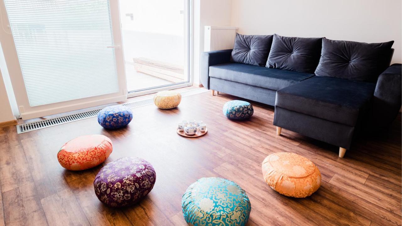 Apartmany Habanska, Cely Dum Pouzdrany ภายนอก รูปภาพ